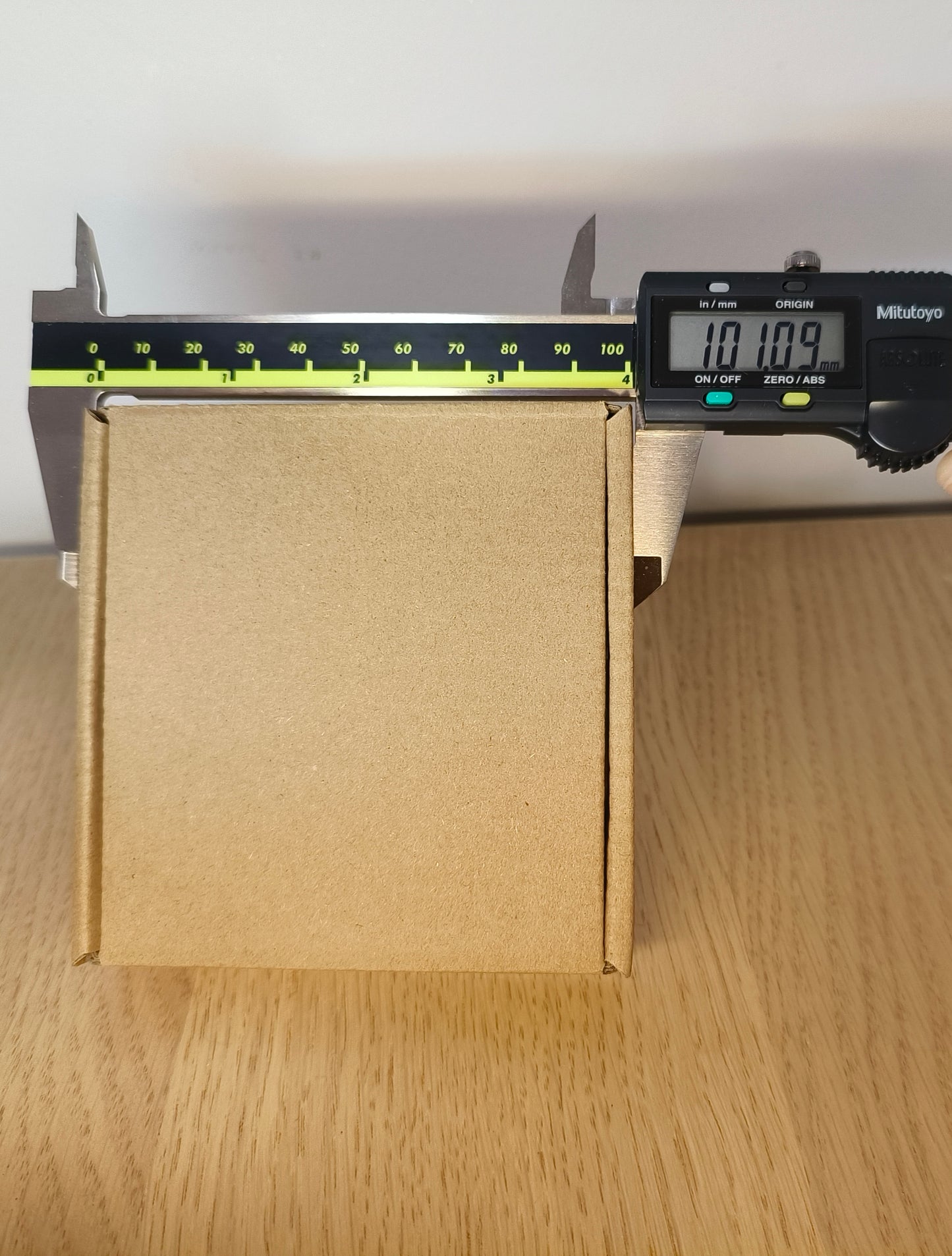 100 pcs corrugated kraft mailer/slot boxes - 102mm x 102mm x 17mm